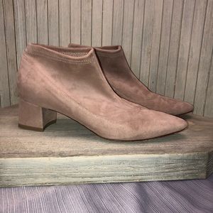 Flawless Aquatalia Beige-Grey Pointed Toe Suede Short Boots 5.5. Made in Italy.